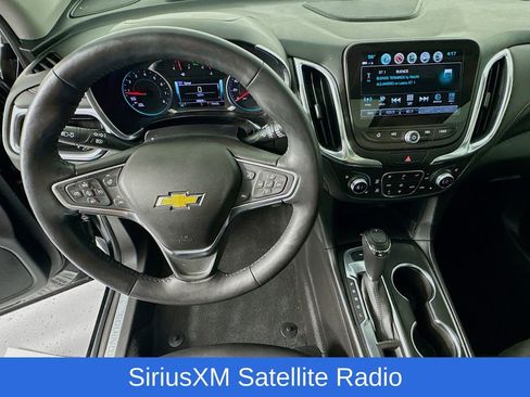 Used 2018 Chevrolet Equinox Premier image 14
