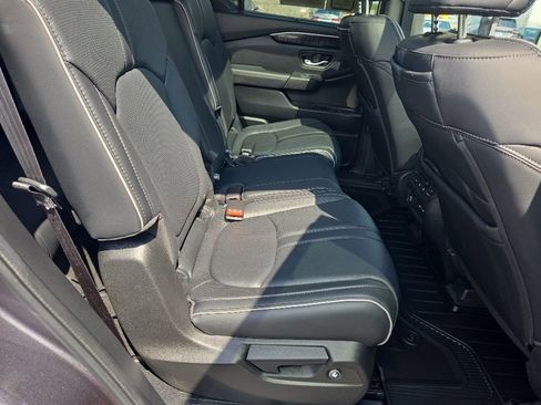 Certified 2024 Honda Pilot Elite image 28