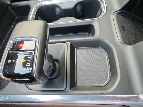 Used 2024 Chevrolet Silverado 1500 High Country w/ High Country Premium Package AWD/4WD image 16