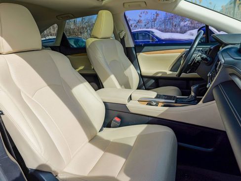 Used 2022 Lexus RX 350L Premium w/ Premium Package image 37