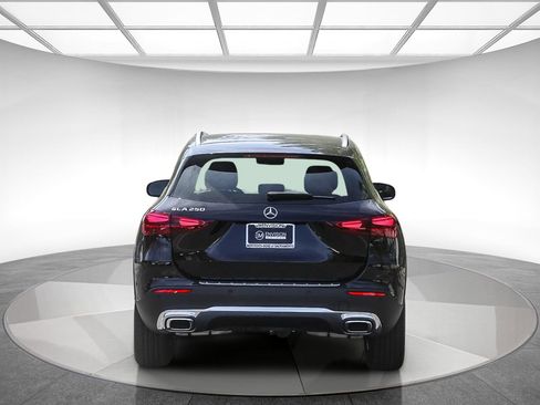 Certified 2025 Mercedes-Benz GLA 250 GLA 250 image 3
