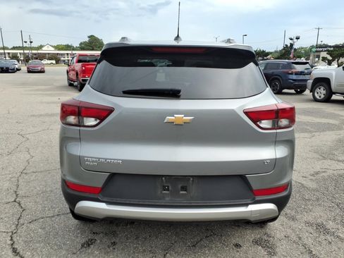 Used 2025 Chevrolet TrailBlazer LT AWD/4WD image 4