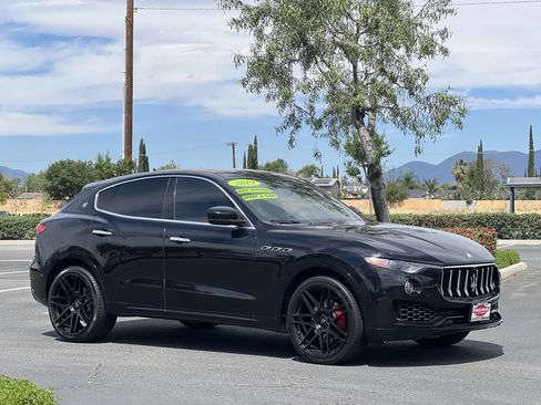 Used 2019 Maserati Levante image 8