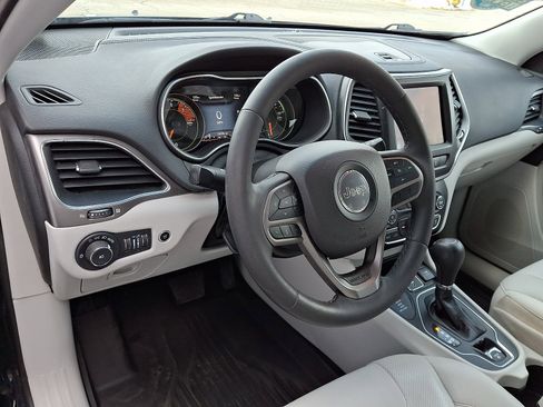 Used 2022 Jeep Cherokee Latitude Lux image 17