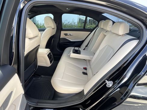 Certified 2023 BMW 330i Sedan w/ Premium Package image 27