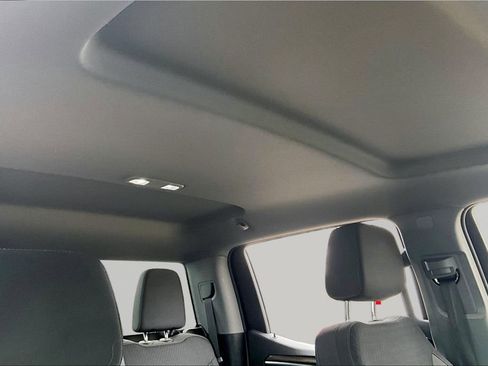 Used 2022 Chevrolet Silverado 1500 LT w/ Z71 Off-Road Package image 29