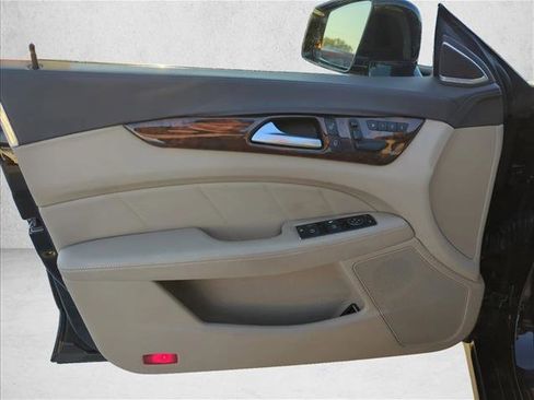 Used 2014 Mercedes-Benz CLS 550 image 9