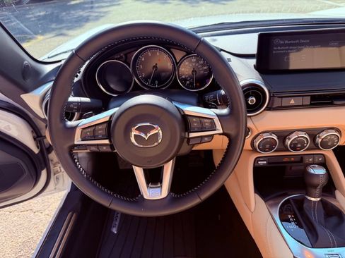 Used 2024 MAZDA MX-5 Miata RF Grand Touring RWD image 23