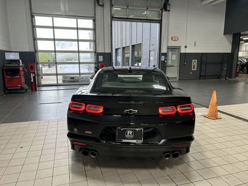 Used 2021 Chevrolet Camaro SS RWD image 38