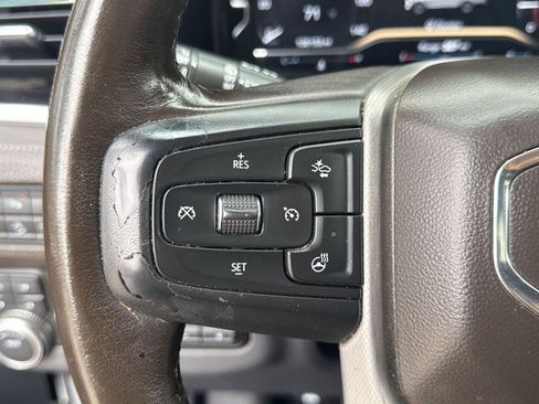 Used 2022 GMC Yukon XL Denali w/ Denali Premium Package image 19