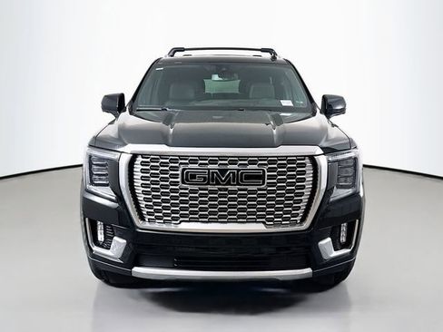 Used 2022 GMC Yukon Denali AWD/4WD image 2