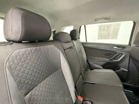Used 2019 Volkswagen Tiguan S image 14