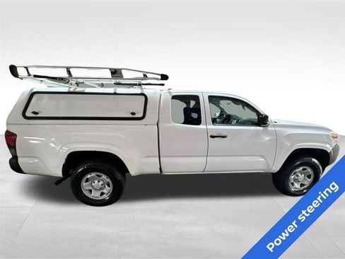 Used 2019 Toyota Tacoma SR RWD image 4
