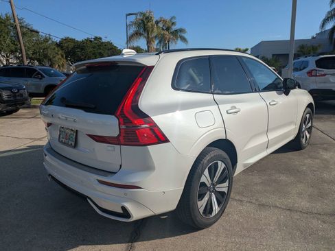 Used 2024 Volvo XC60 T8 Plus w/ Protection Package Premier AWD/4WD image 4