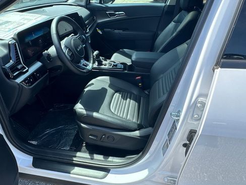 New 2024 Kia Sportage SX image 9