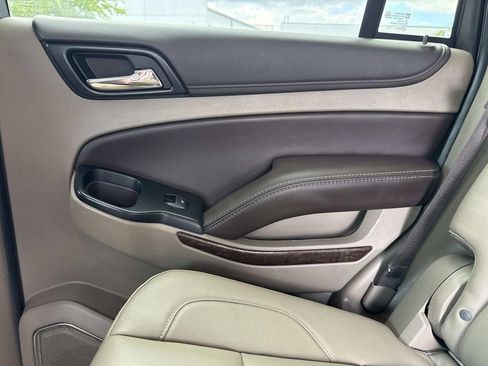 Used 2017 Chevrolet Tahoe LT w/ Luxury Package image 20