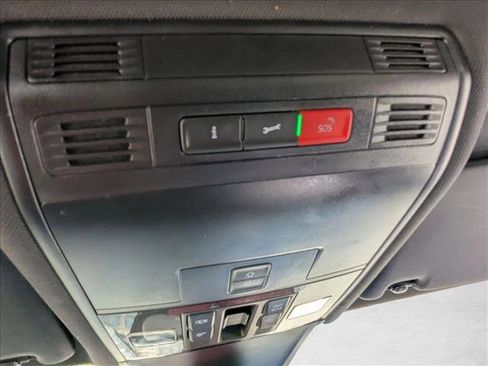 Used 2023 Volkswagen Tiguan SE R-Line FWD image 15