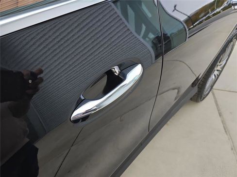 Used 2026 Mercedes-Benz GLC 300 4MATIC image 12