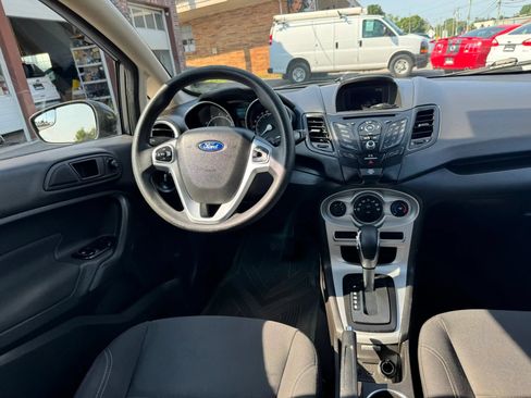 Used 2019 Ford Fiesta SE FWD image 34