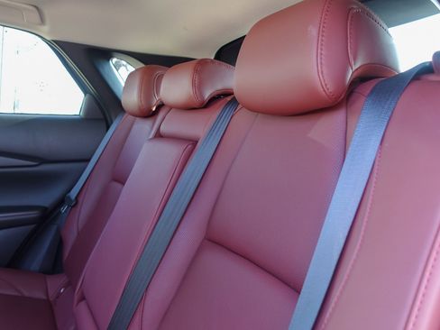 Certified 2025 MAZDA CX-30 AWD 2.5 S w/ Preferred Package image 22