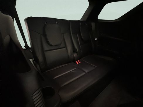 Used 2020 Ford Explorer Limited image 12