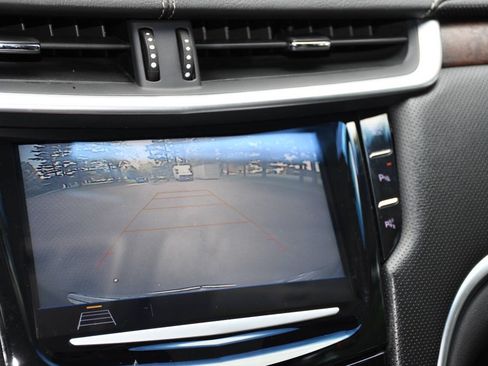 Used 2019 Cadillac XTS Luxury FWD image 34