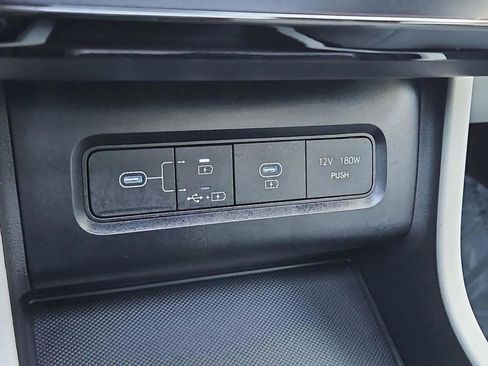Used 2025 Hyundai Tucson Limited FWD image 20