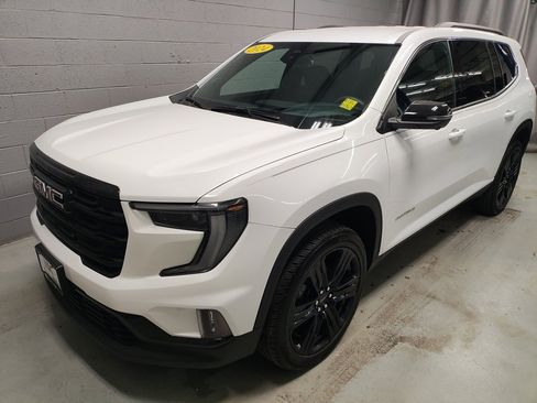 Used 2024 GMC Acadia Elevation w/ Black Edition image 19