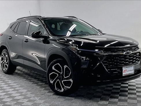 New 2026 Chevrolet Trax RS FWD image 15