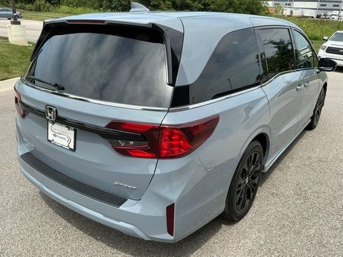 Used 2025 Honda Odyssey Sport-L image 8