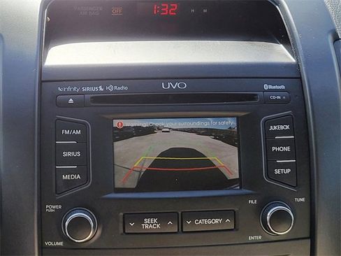 Used 2012 Kia Sorento EX w/ EX V6 Premium Pkg image 23