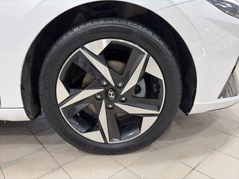 Used 2023 Hyundai Elantra Limited image 23