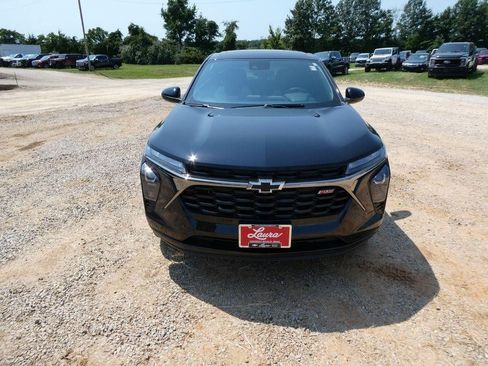 New 2026 Chevrolet Trax RS w/ Sunroof Package FWD image 8