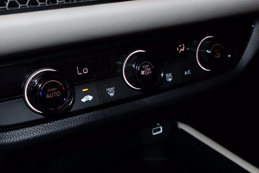 Used 2024 Honda HR-V LX image 30