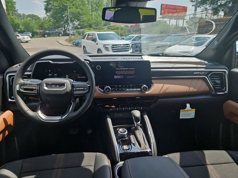 New 2026 GMC Canyon AT4 AWD/4WD image 7