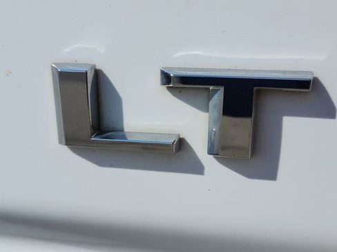 Certified 2022 Chevrolet Silverado 1500 LT image 35