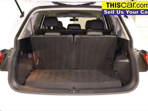 Used 2020 Volkswagen Tiguan SE FWD image 30