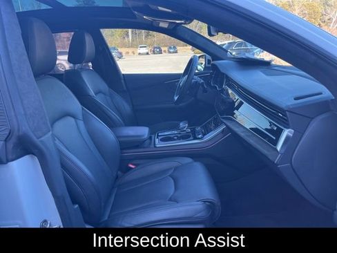 Used 2021 Audi Q8 Prestige image 41