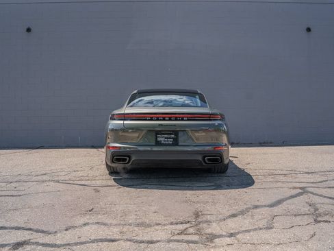 Used 2025 Porsche Panamera RWD image 6