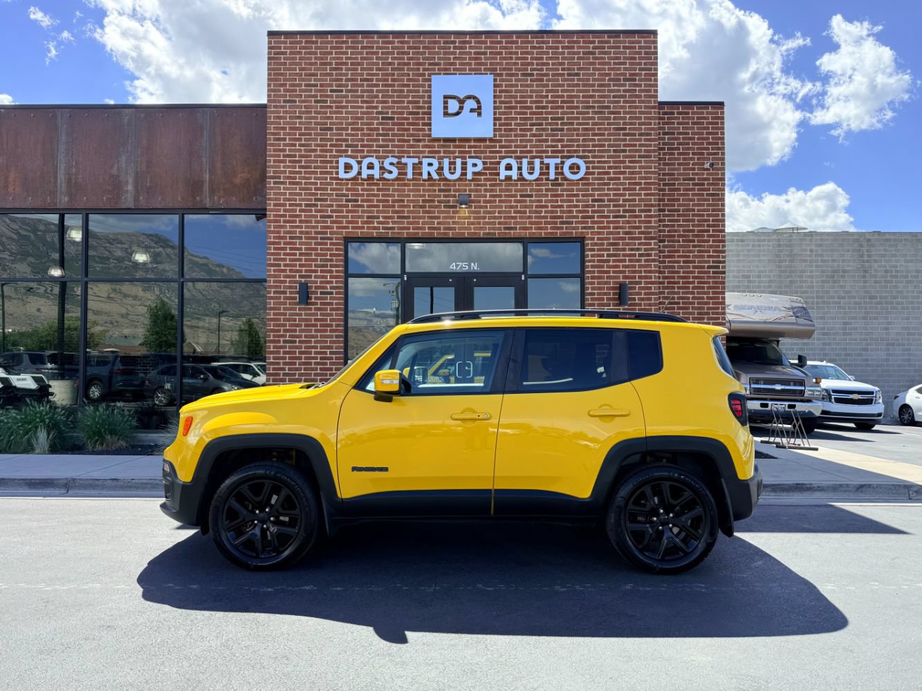 Used 2017 Jeep Renegade Altitude AWD/4WD image 5