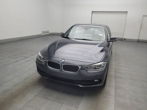 Used 2018 BMW 320i Sedan w/ Convenience Package RWD image 15