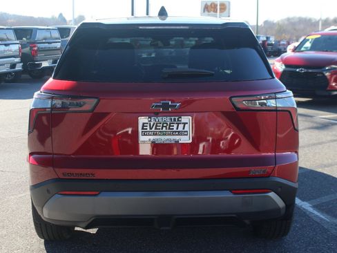 New 2026 Chevrolet Equinox LT w/ Convenience Package II image 6