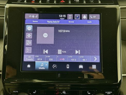 Used 2023 Jeep Grand Cherokee Laredo w/ Luxury Tech Group I AWD/4WD image 21