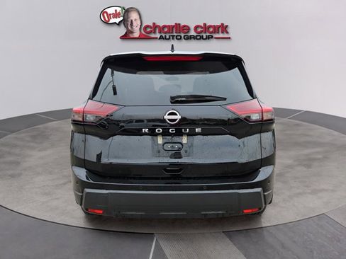 Certified 2024 Nissan Rogue S FWD image 6