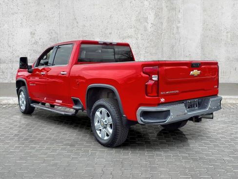 Used 2022 Chevrolet Silverado 2500 LTZ w/ LTZ Premium Package image 9