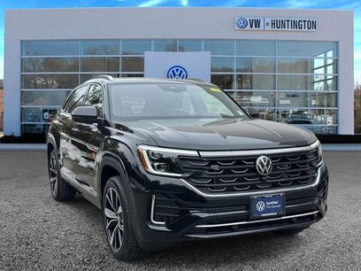 Used 2025 Volkswagen Atlas Cross Sport SEL Premium R-Line