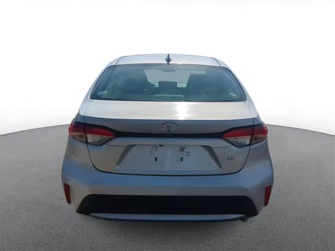 Used 2020 Toyota Corolla LE image 7