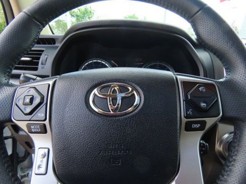 Used 2016 Toyota 4Runner Limited image 25