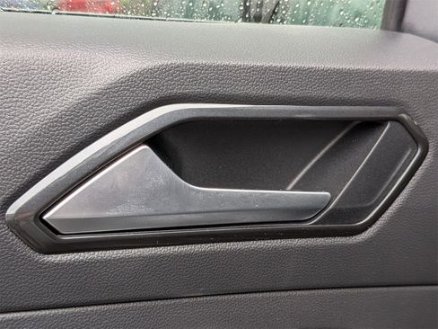 Used 2022 Volkswagen Tiguan SEL R-Line image 29