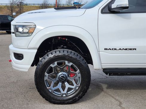 Used 2022 RAM 1500 Laramie w/ Sport Appearance Package image 8